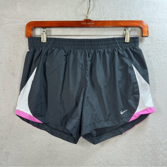 Nike Running Shorts‎ Women’s M Built In Brief Black Pink Athletic Outdoor Train - Picture 1 of 8